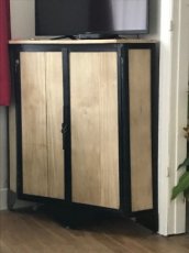 Meub0065 Hoekkast